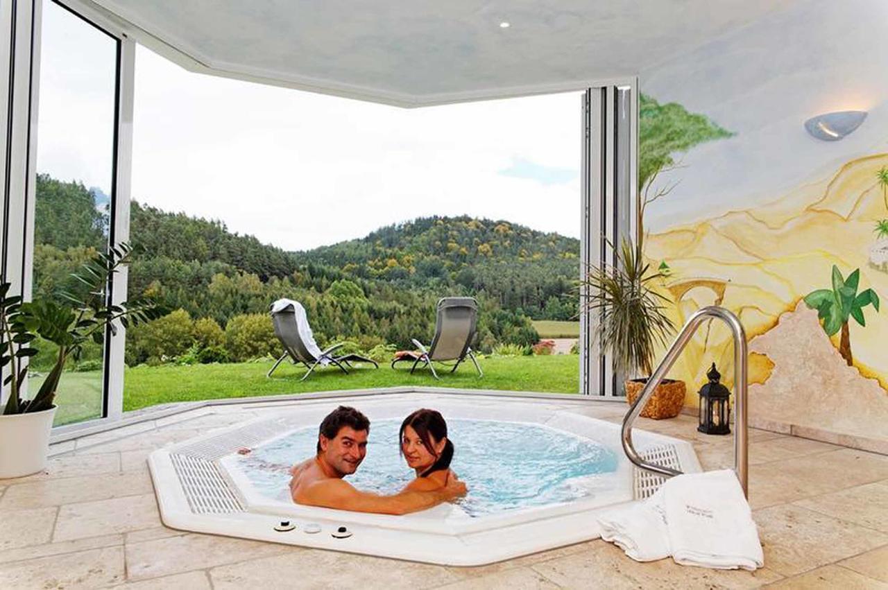 Zedernhof Gesundheits- & Wellnesshotel Stamsried 外观 照片