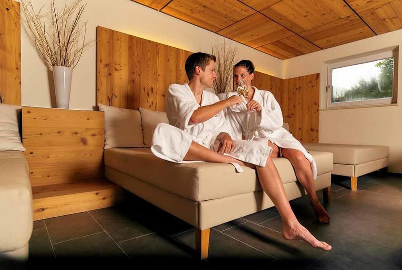 Zedernhof Gesundheits- & Wellnesshotel Stamsried 外观 照片